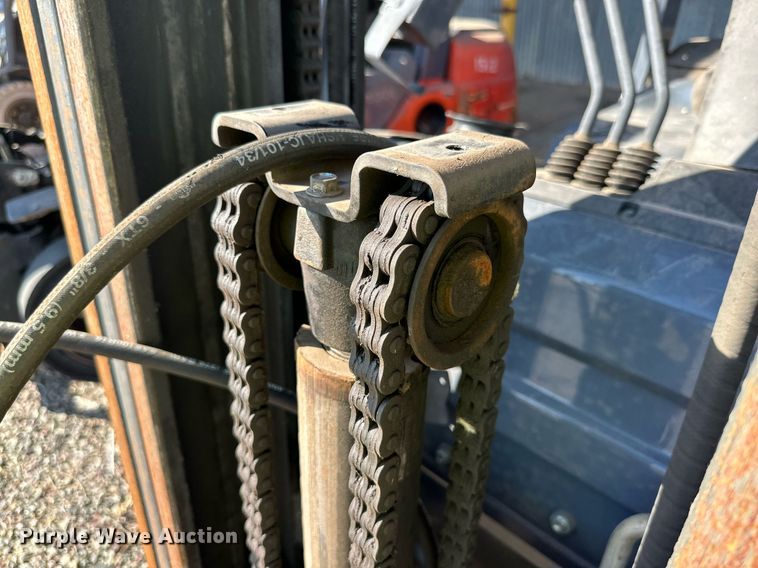 image for item DK6938 2015 Toyota 8FDU20 forklift