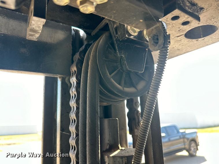 image for item DK6938 2015 Toyota 8FDU20 forklift