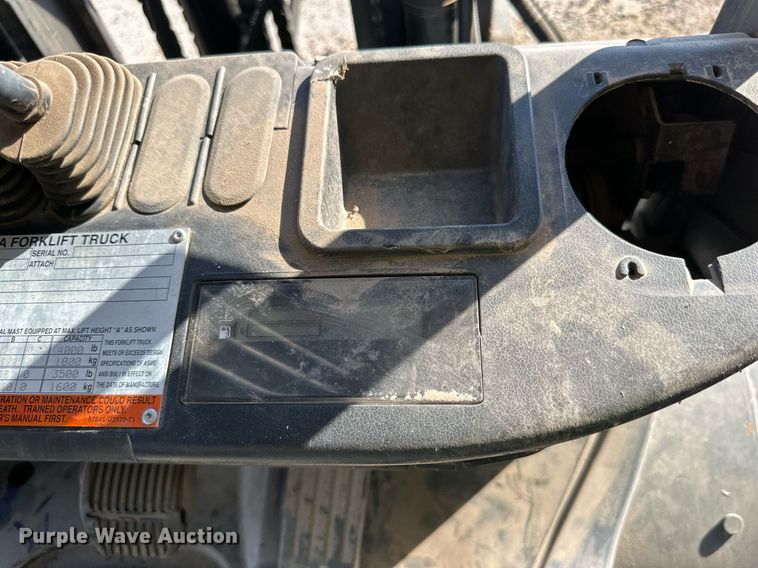image for item DK6938 2015 Toyota 8FDU20 forklift