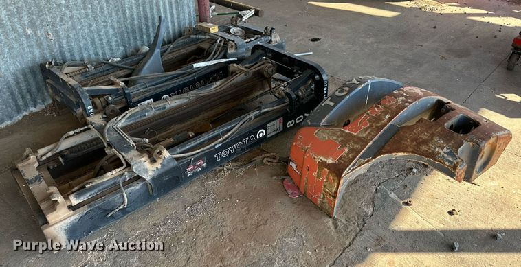 image for item DK6939 Toyota forklift parts