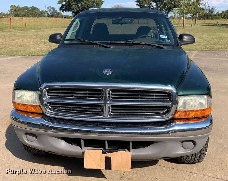 image for item DM1831 2001 Dodge Dakota SLT Club Cab pickup truck