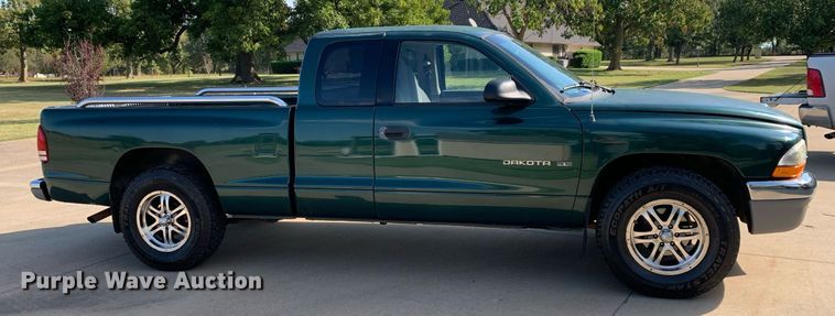 image for item DM1831 2001 Dodge Dakota SLT Club Cab pickup truck