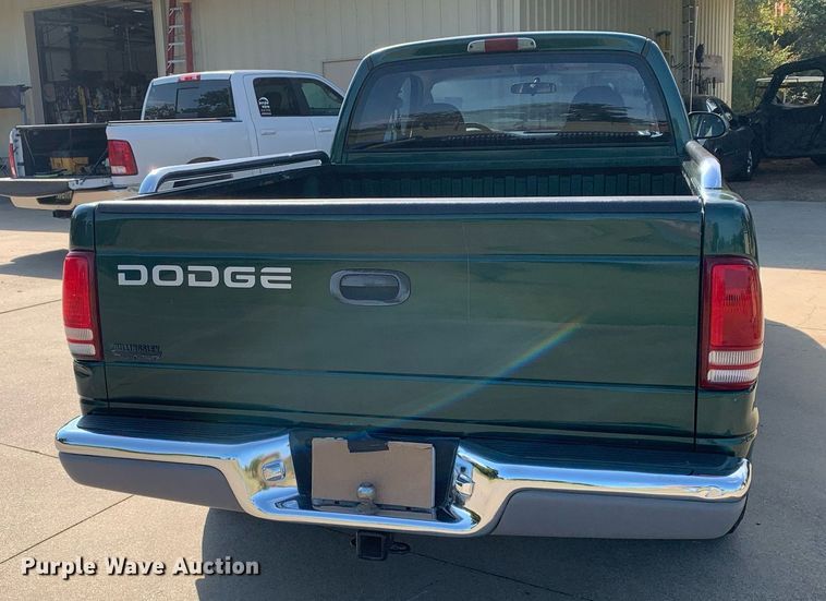image for item DM1831 2001 Dodge Dakota SLT Club Cab pickup truck
