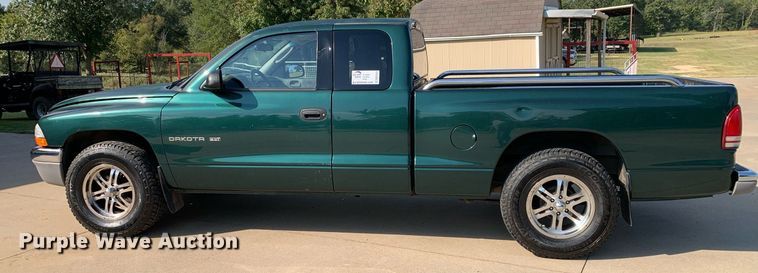image for item DM1831 2001 Dodge Dakota SLT Club Cab pickup truck