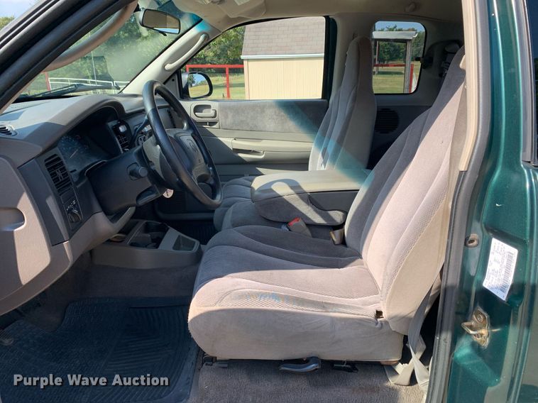 image for item DM1831 2001 Dodge Dakota SLT Club Cab pickup truck