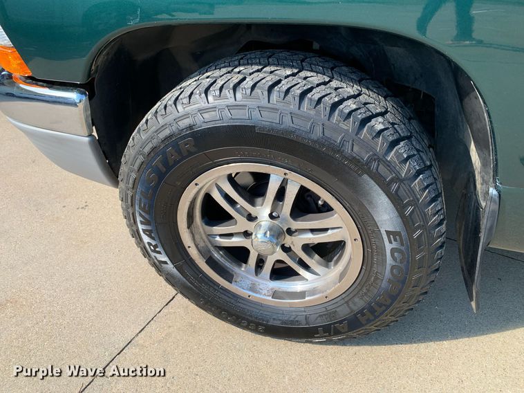 image for item DM1831 2001 Dodge Dakota SLT Club Cab pickup truck