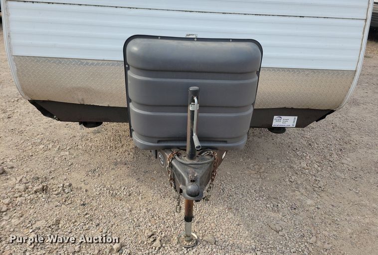 image for item DN3587 2005 Frontier  Explorer M315 camper