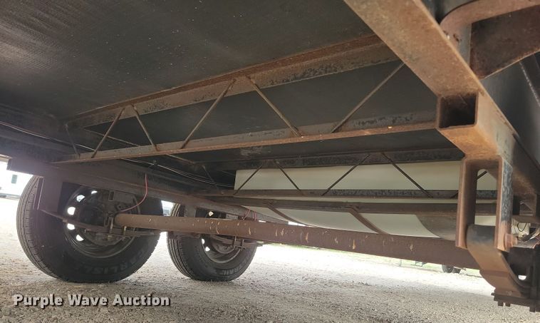 image for item DN3587 2005 Frontier  Explorer M315 camper