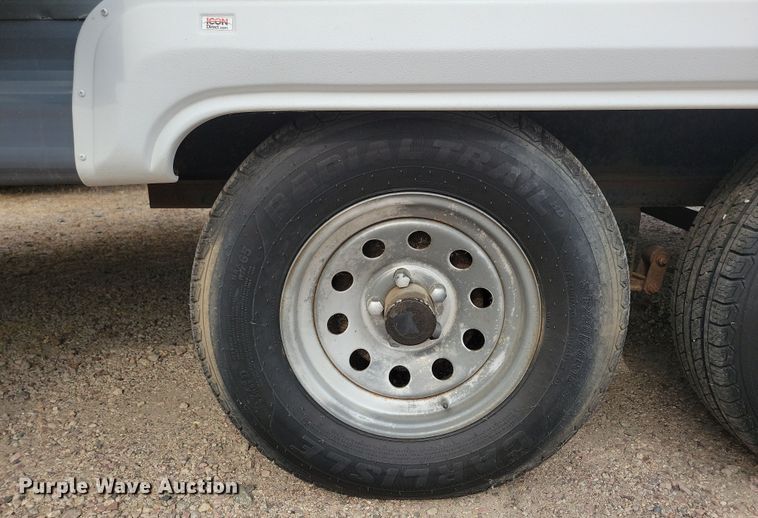 image for item DN3587 2005 Frontier  Explorer M315 camper