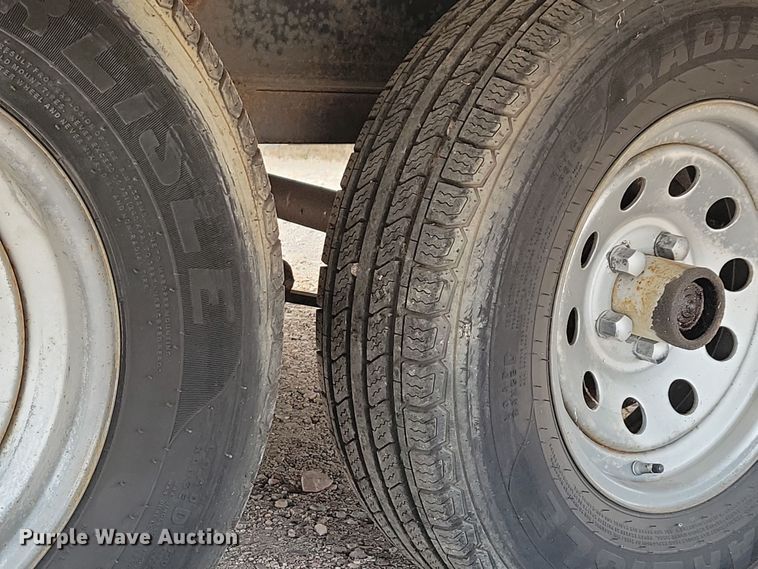 image for item DN3587 2005 Frontier  Explorer M315 camper