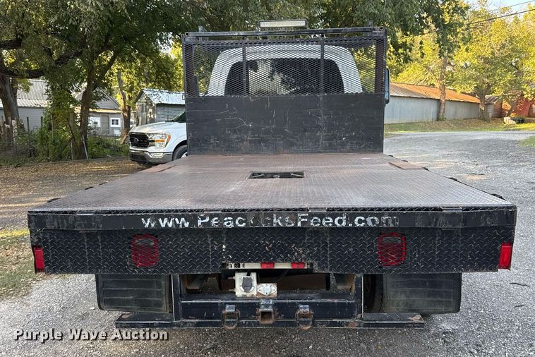 image for item DO2559 2005 Chevrolet  C4500 flatbed truck