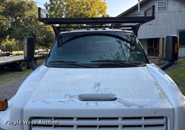 image for item DO2559 2005 Chevrolet  C4500 flatbed truck