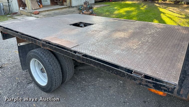 image for item DO2559 2005 Chevrolet  C4500 flatbed truck