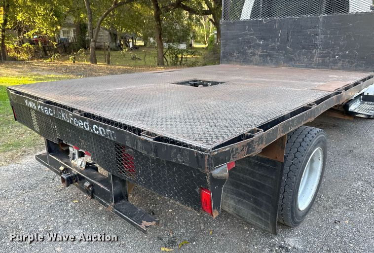 image for item DO2559 2005 Chevrolet  C4500 flatbed truck