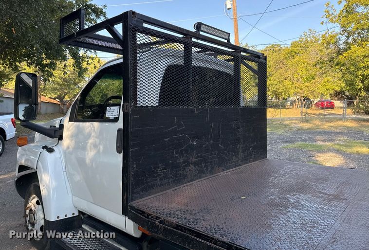 image for item DO2559 2005 Chevrolet  C4500 flatbed truck