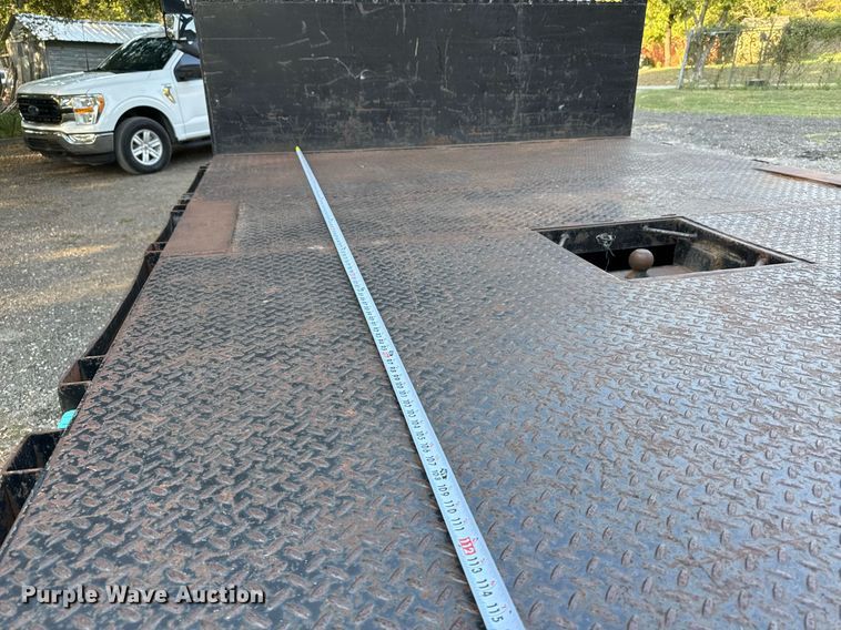 image for item DO2559 2005 Chevrolet  C4500 flatbed truck