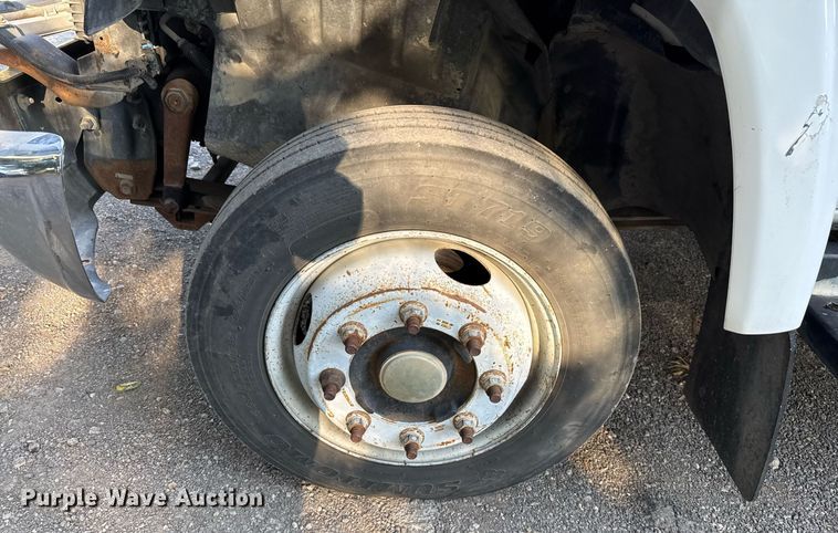 image for item DO2559 2005 Chevrolet  C4500 flatbed truck