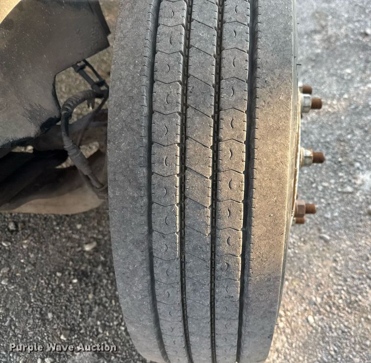 image for item DO2559 2005 Chevrolet  C4500 flatbed truck