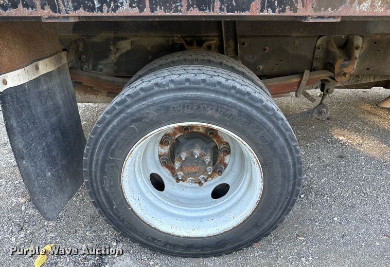 image for item DO2559 2005 Chevrolet  C4500 flatbed truck