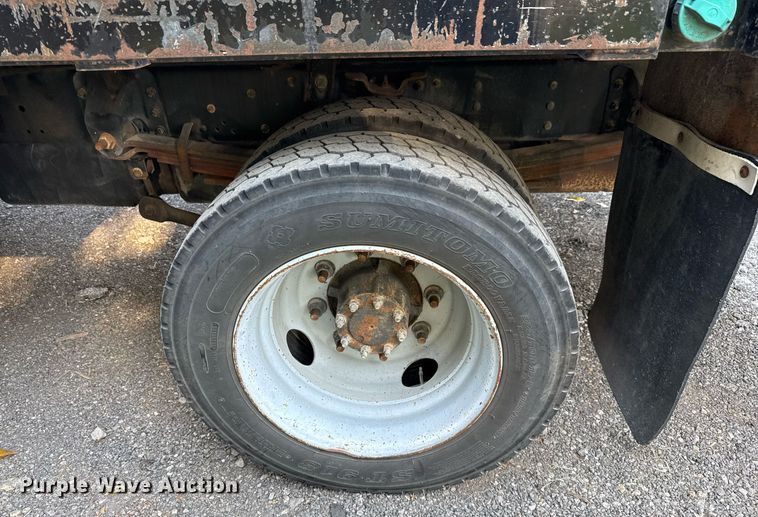 image for item DO2559 2005 Chevrolet  C4500 flatbed truck