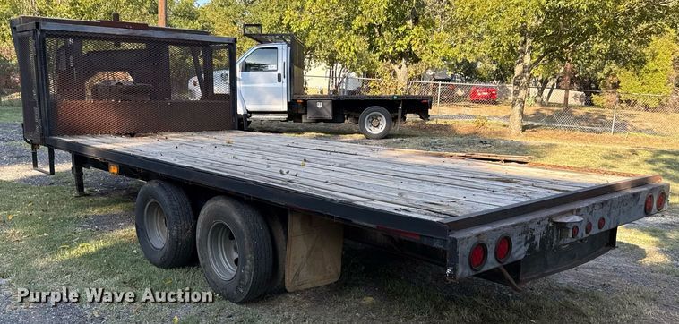 image for item DO2560 2013 Texas Pride FT820520KGN flatbed trailer