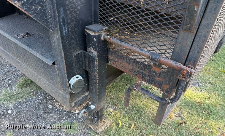 image for item DO2560 2013 Texas Pride FT820520KGN flatbed trailer