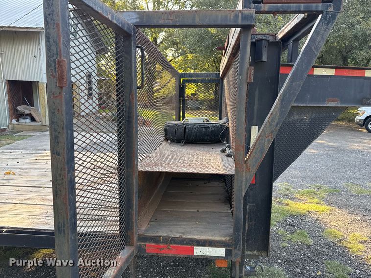 image for item DO2560 2013 Texas Pride FT820520KGN flatbed trailer