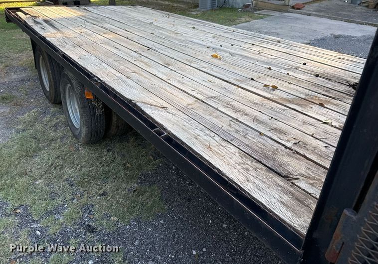 image for item DO2560 2013 Texas Pride FT820520KGN flatbed trailer