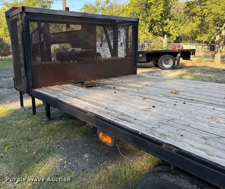 image for item DO2560 2013 Texas Pride FT820520KGN flatbed trailer