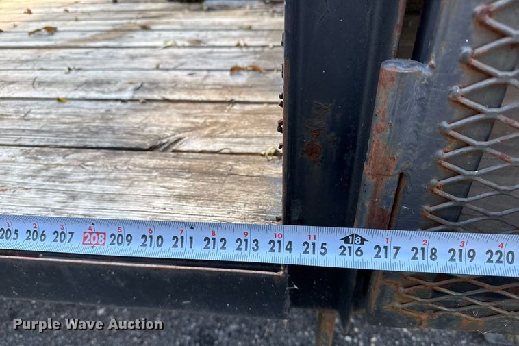 image for item DO2560 2013 Texas Pride FT820520KGN flatbed trailer