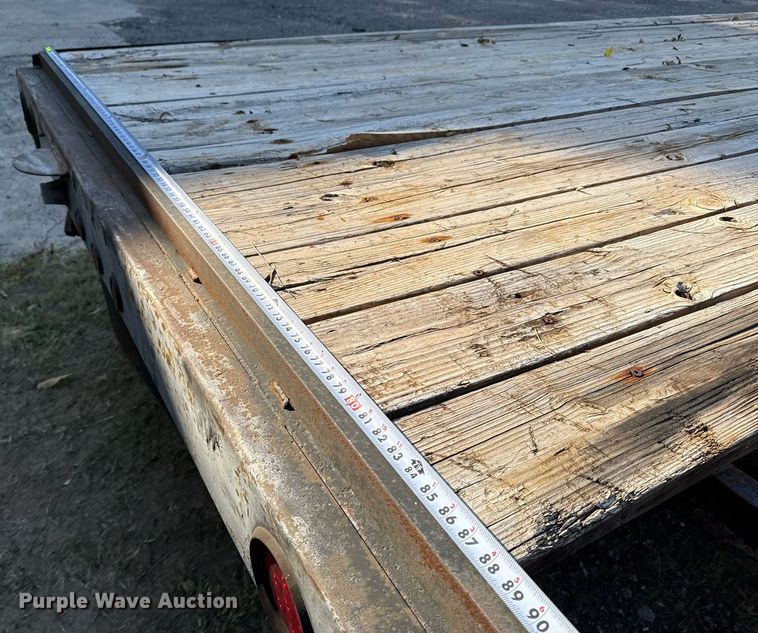 image for item DO2560 2013 Texas Pride FT820520KGN flatbed trailer