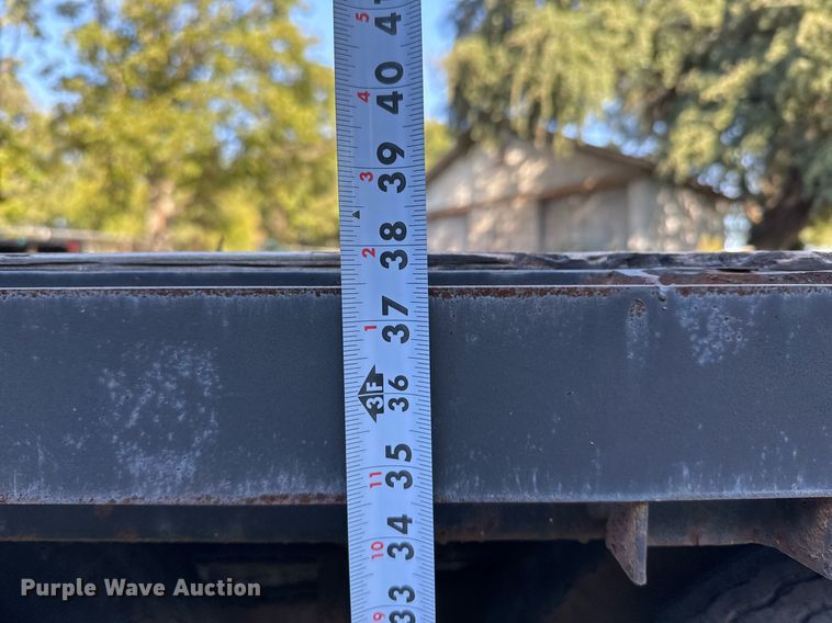 image for item DO2560 2013 Texas Pride FT820520KGN flatbed trailer