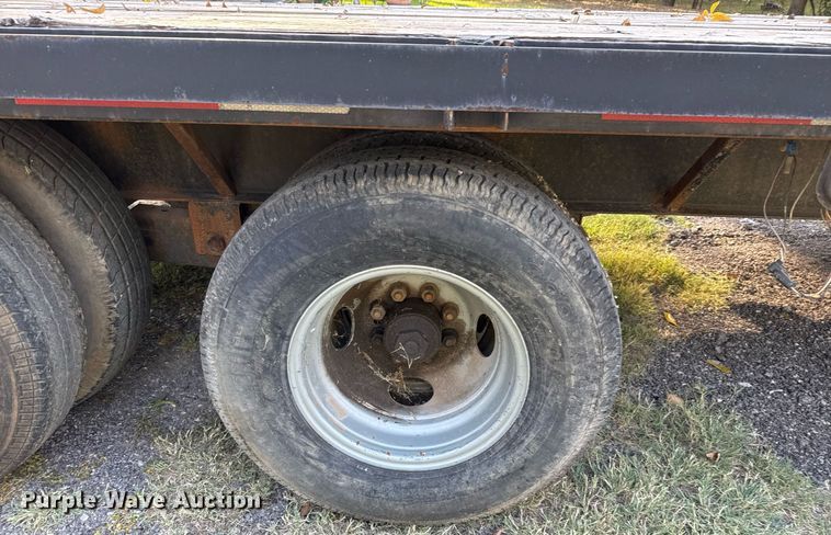 image for item DO2560 2013 Texas Pride FT820520KGN flatbed trailer