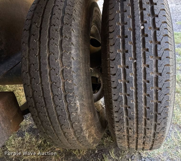 image for item DO2560 2013 Texas Pride FT820520KGN flatbed trailer