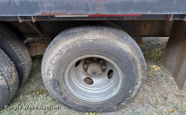 image for item DO2560 2013 Texas Pride FT820520KGN flatbed trailer