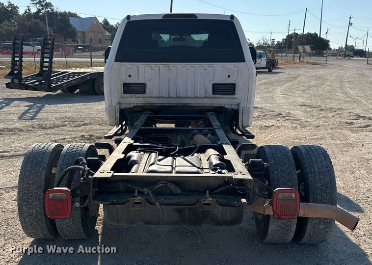 image for item DO2565 2017 Ford F450 Super Duty XL truck cab and chassis