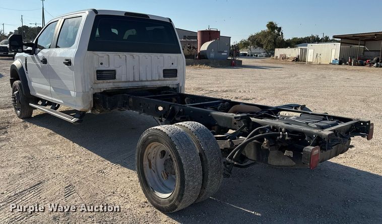 image for item DO2565 2017 Ford F450 Super Duty XL truck cab and chassis