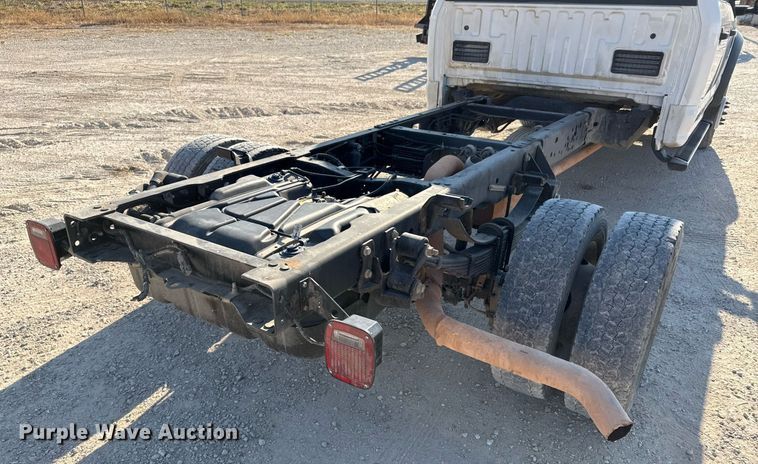 image for item DO2565 2017 Ford F450 Super Duty XL truck cab and chassis