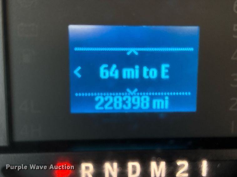 image for item DO2565 2017 Ford F450 Super Duty XL truck cab and chassis