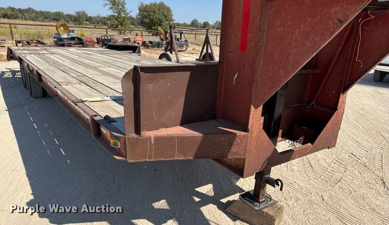 image for item DO2566 1982 Kalyn LSCT-24 equipment trailer