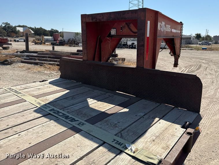 image for item DO2566 1982 Kalyn LSCT-24 equipment trailer