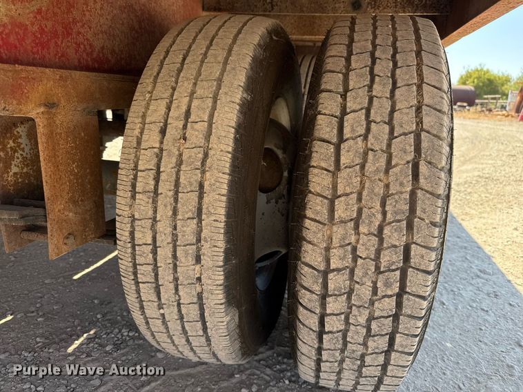 image for item DO2566 1982 Kalyn LSCT-24 equipment trailer