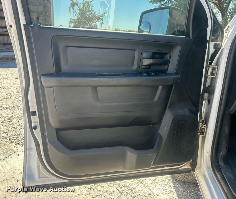 image for item DO7578 2017 Dodge  Ram 1500 Quad Cab pickup truck