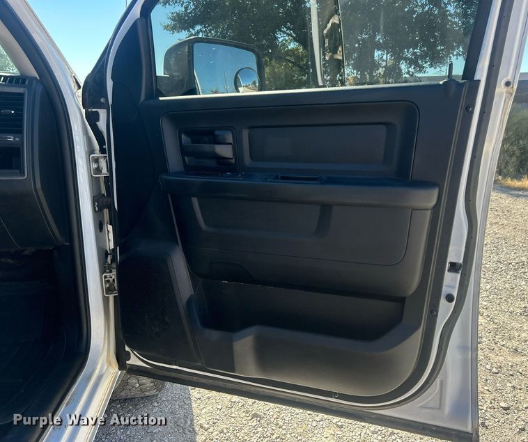 image for item DO7578 2017 Dodge  Ram 1500 Quad Cab pickup truck