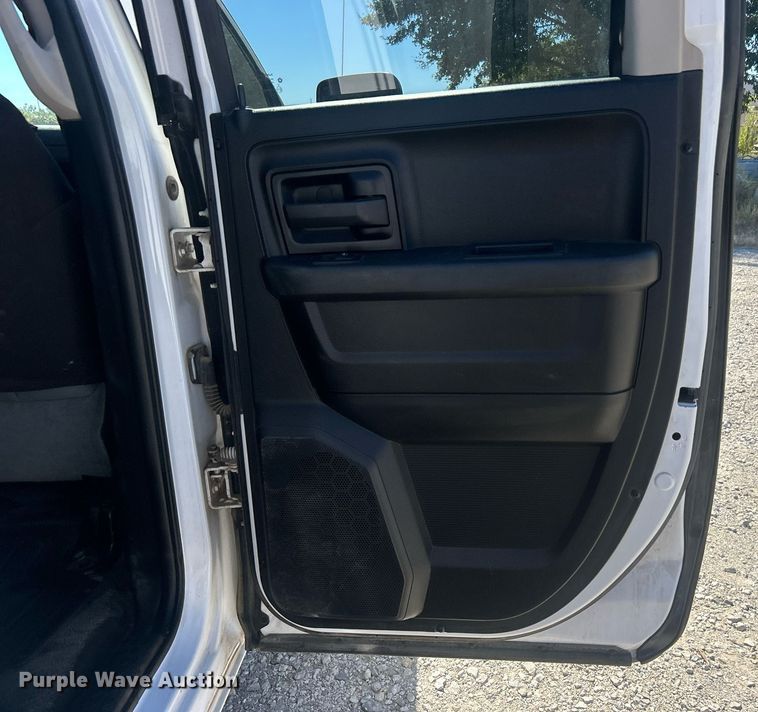 image for item DO7578 2017 Dodge  Ram 1500 Quad Cab pickup truck