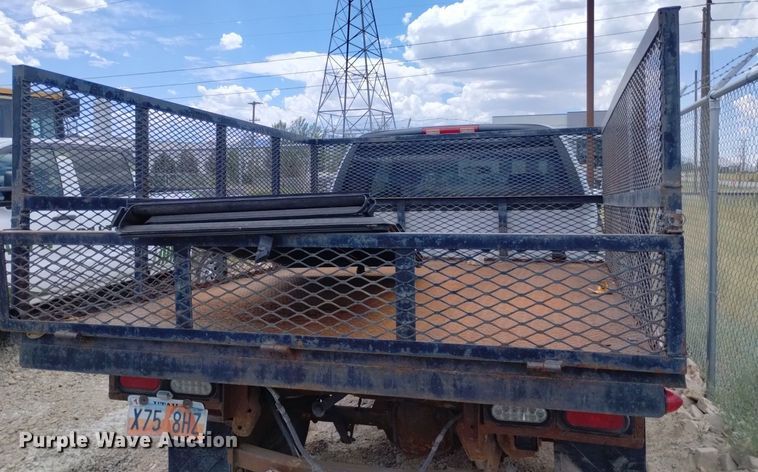 image for item DP3362 2002 Ford F150 XLT SuperCab flatbed pickup truck