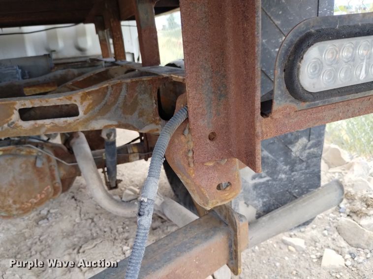 image for item DP3362 2002 Ford F150 XLT SuperCab flatbed pickup truck