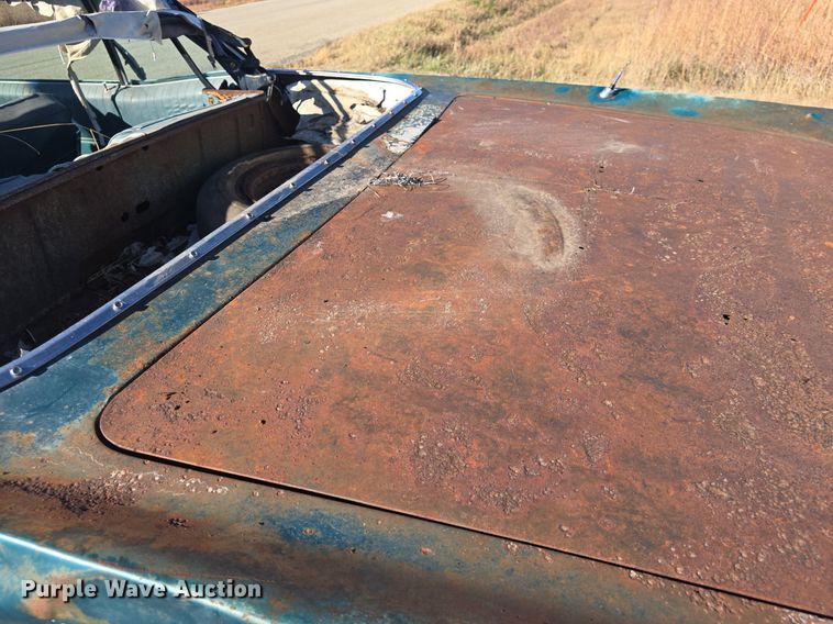 image for item DQ5223 1966 Pontiac  Bonneville convertible