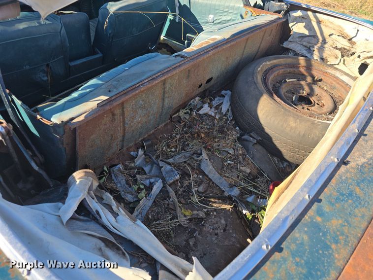 image for item DQ5223 1966 Pontiac  Bonneville convertible