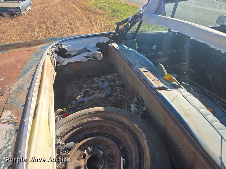 image for item DQ5223 1966 Pontiac  Bonneville convertible